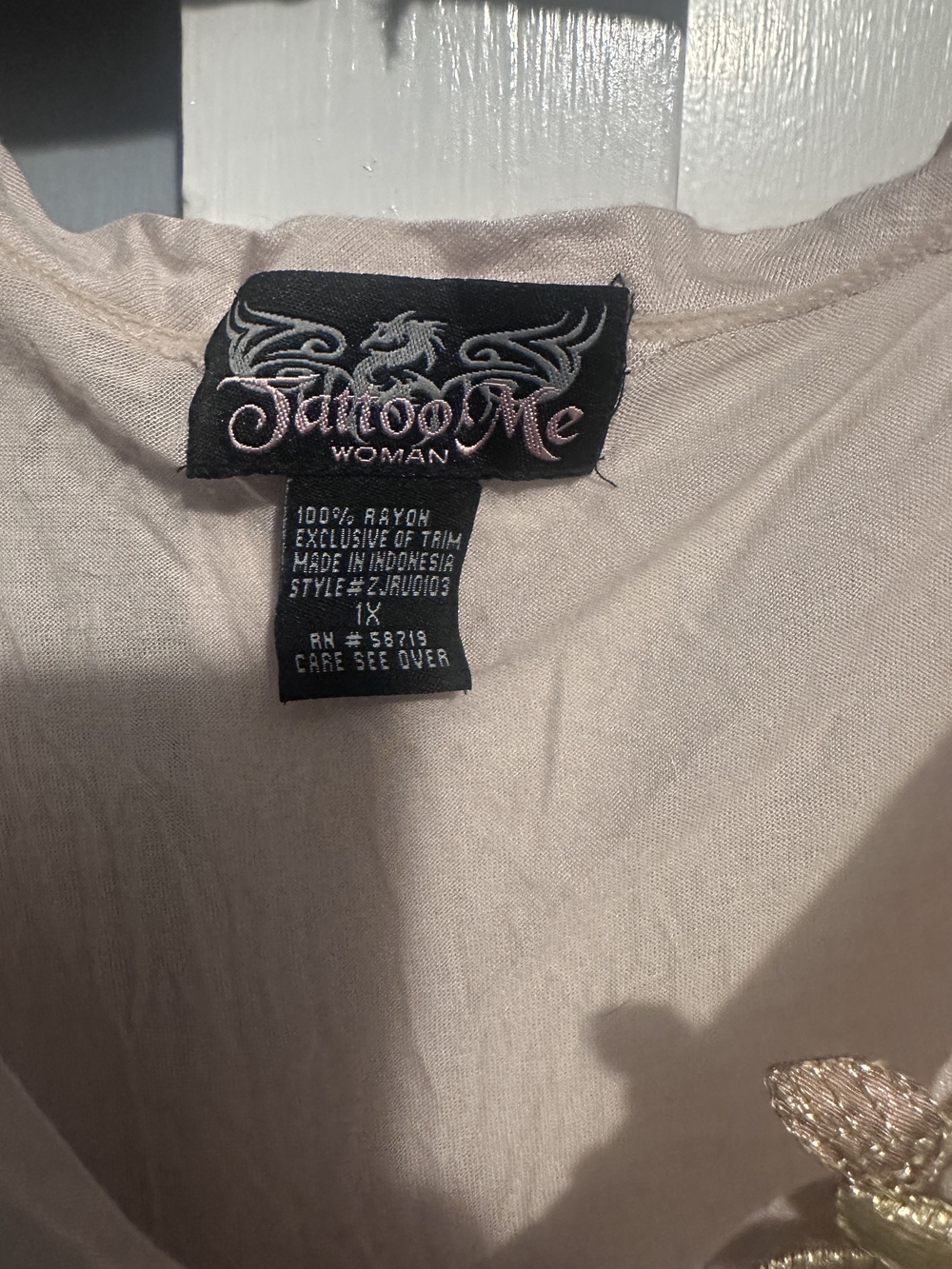 Pale Blush V-Neck Graphic Tunic with Gold Sequin Trim - Picture 2 of 3